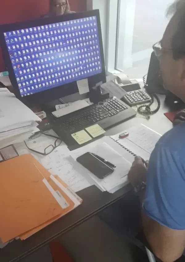 Babaların Düzen Tanımayan Bilgisayar Masaüstü