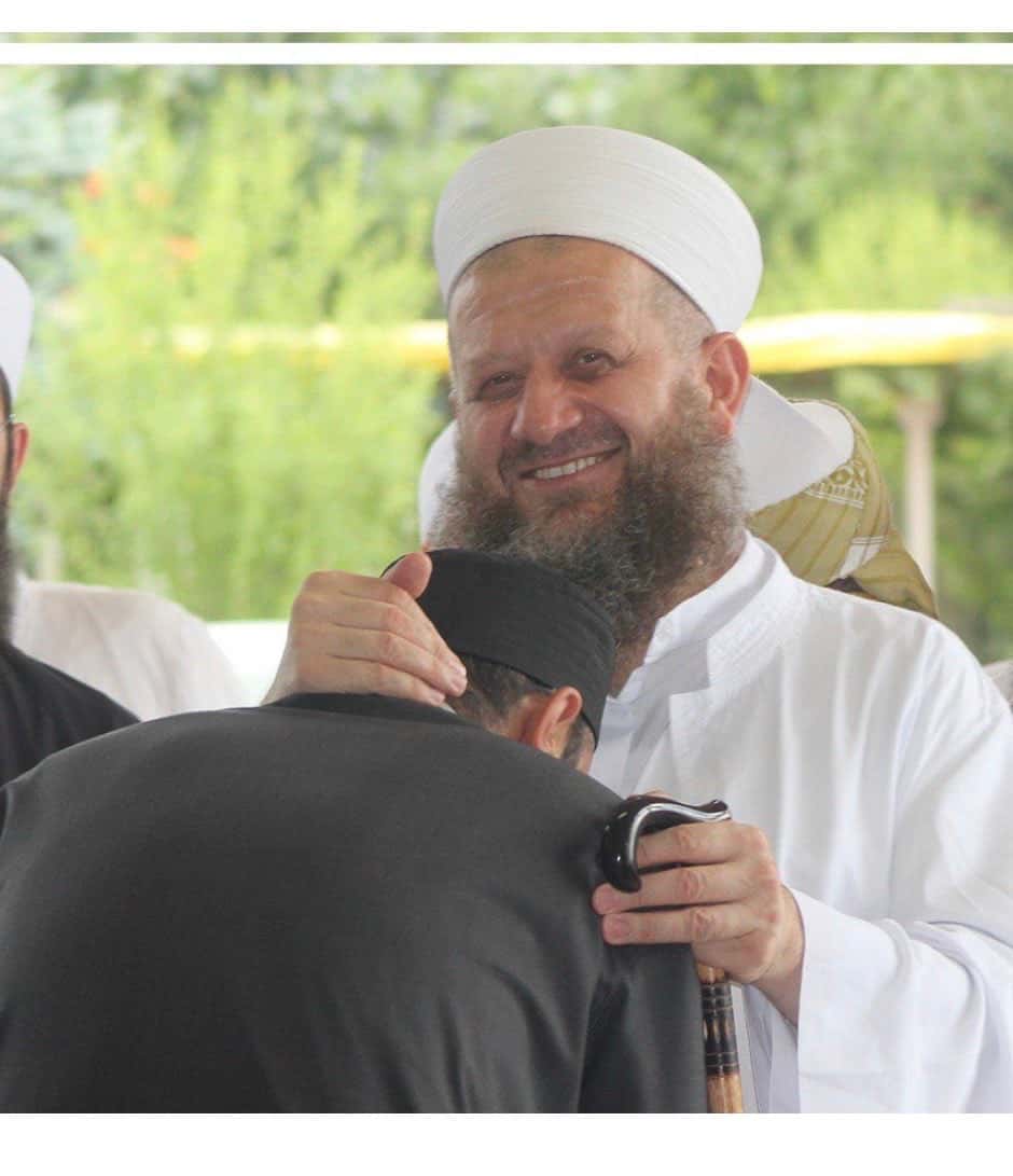 6 Yaşındaki Kızının İstismarı Nedeniyle Hapis Cezası Alan Tarikat Liderinin Tahliyesi ve Tepkiler