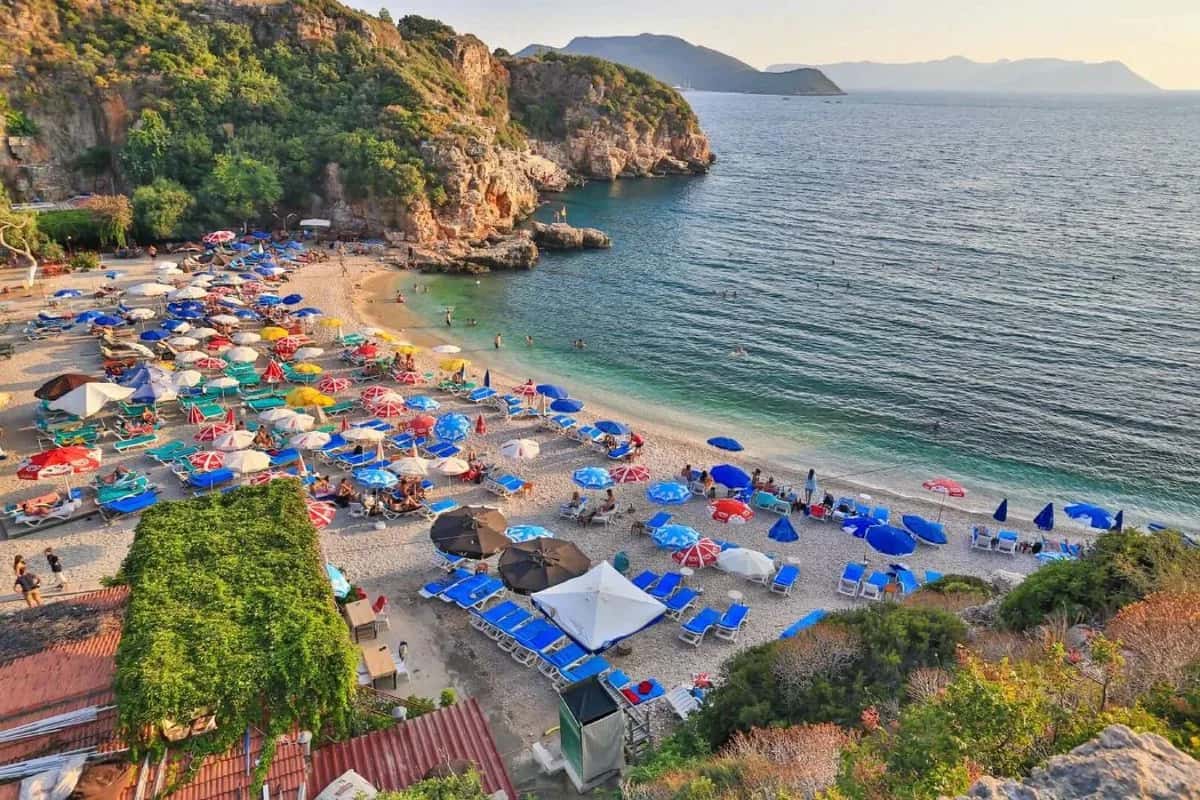 Yargıtay’dan Plajlarda Ödeme Zorunluluğuna Durdurma: Kıyılar Kamuya Açık Kalacak