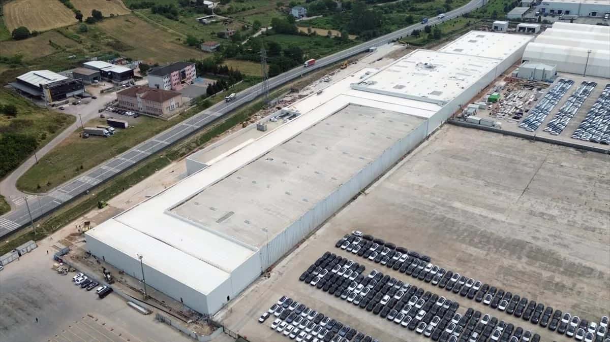 Hyundai'den Türkiye'ye 715 Milyon Euro Değerinde Batarya Fabrikası Yatırımı