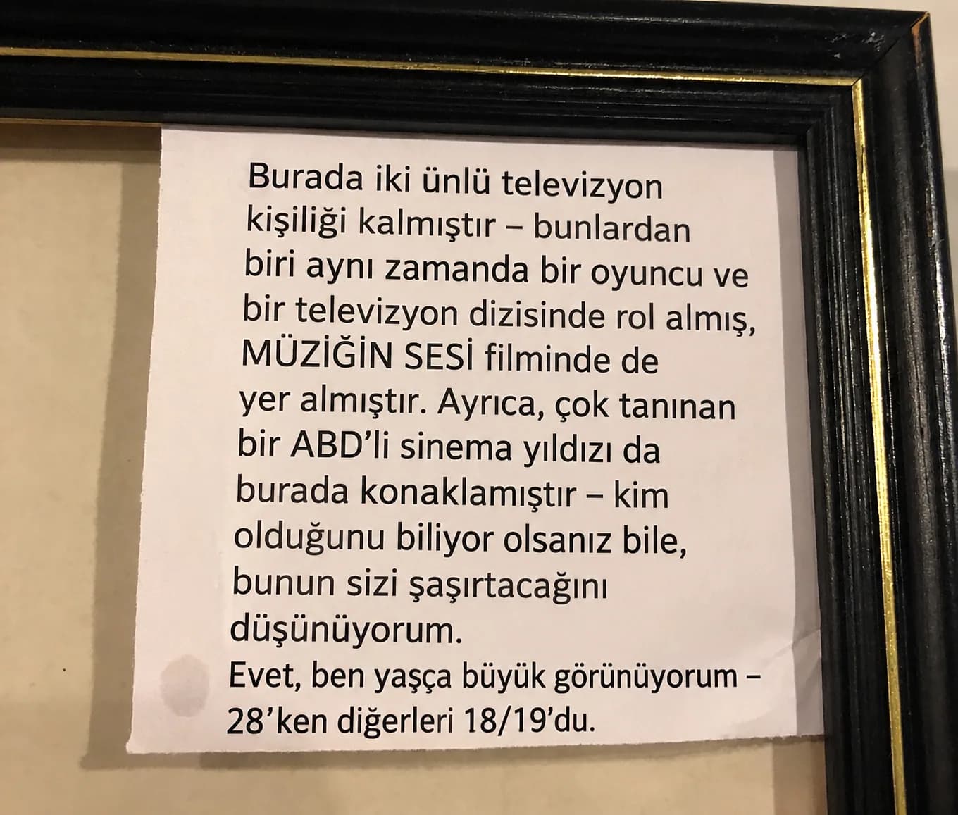 Fotoğraftaki Ünlüler Hakkında Küçük Bir Ders