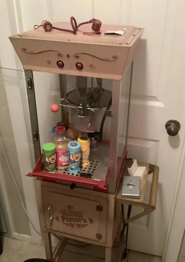 Bu patlamış mısır makinesini ikinci elde görsen ne yapardın?