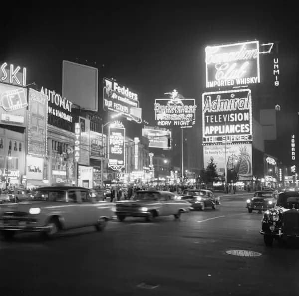 Times Square Parlıyordu Ama Ortada Dev LED Ekranlar Yoktu